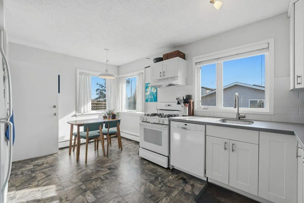 3239 Kenmare Crescent SW