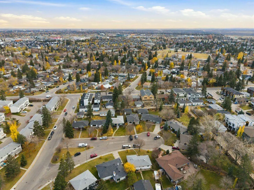 3239 Kenmare Crescent SW