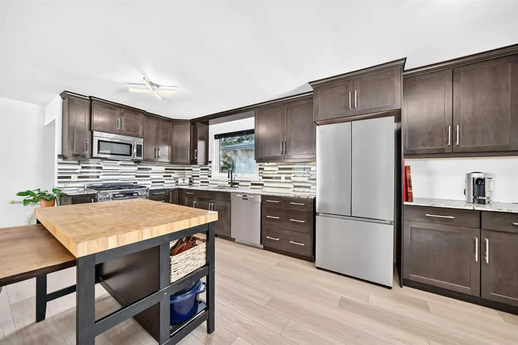 448 Cantrell Drive SW