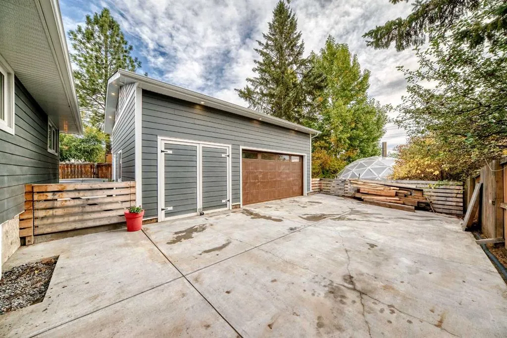 448 Cantrell Drive SW