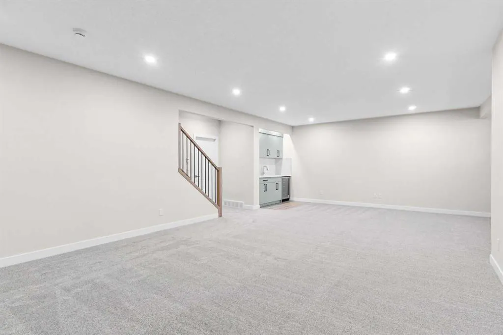 51 Vincent Crescent