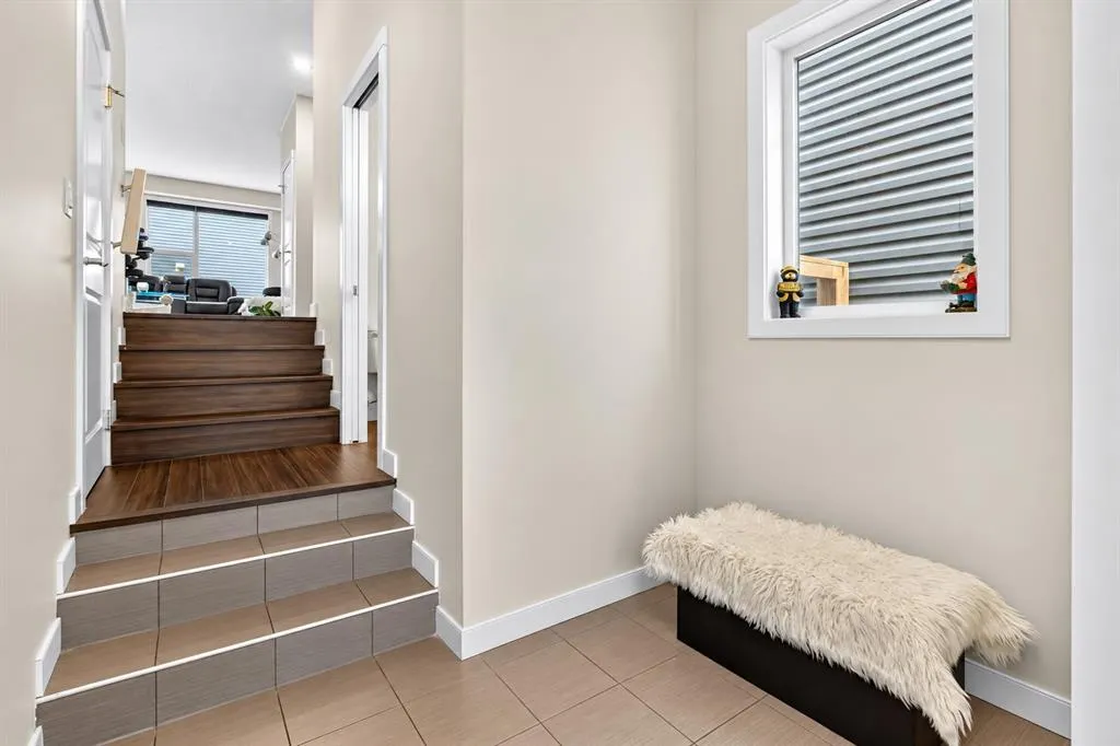 40 Sage Bluff Way NW
