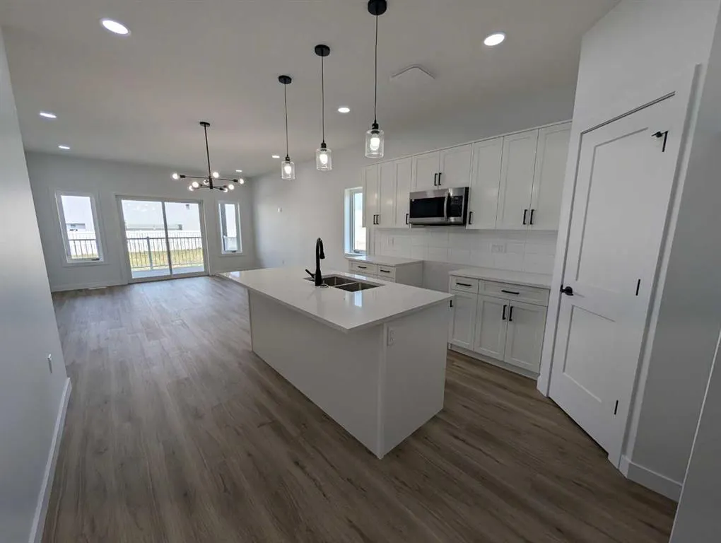 328 Somerside Road SE