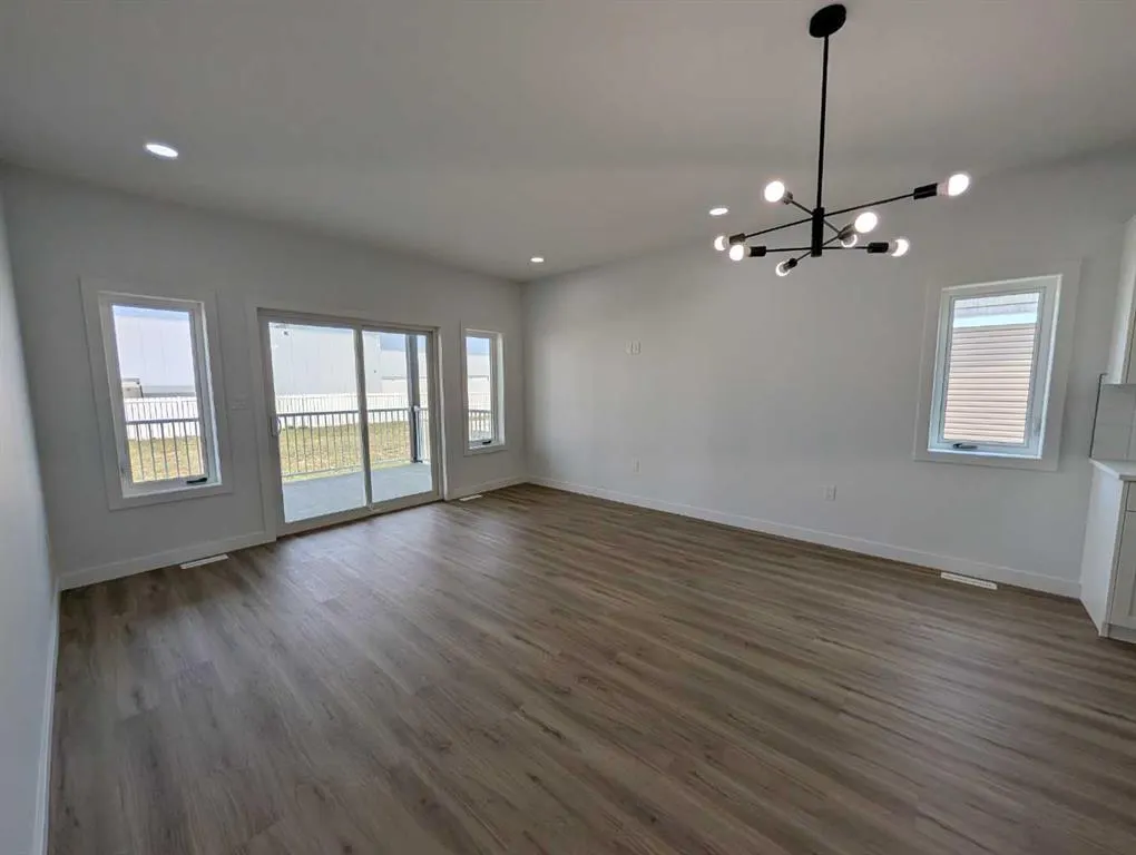 328 Somerside Road SE