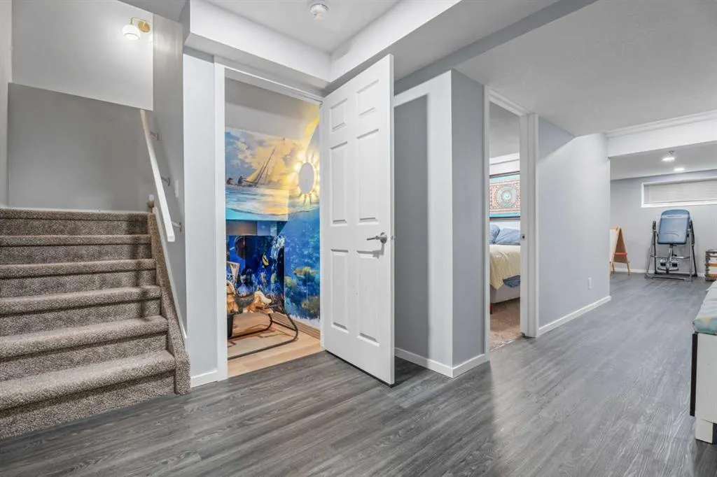6 Storm Mountain Place