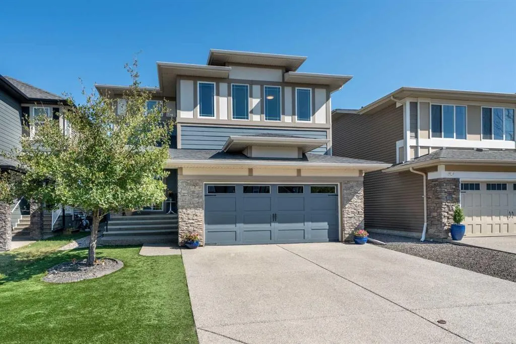 6 Storm Mountain Place
