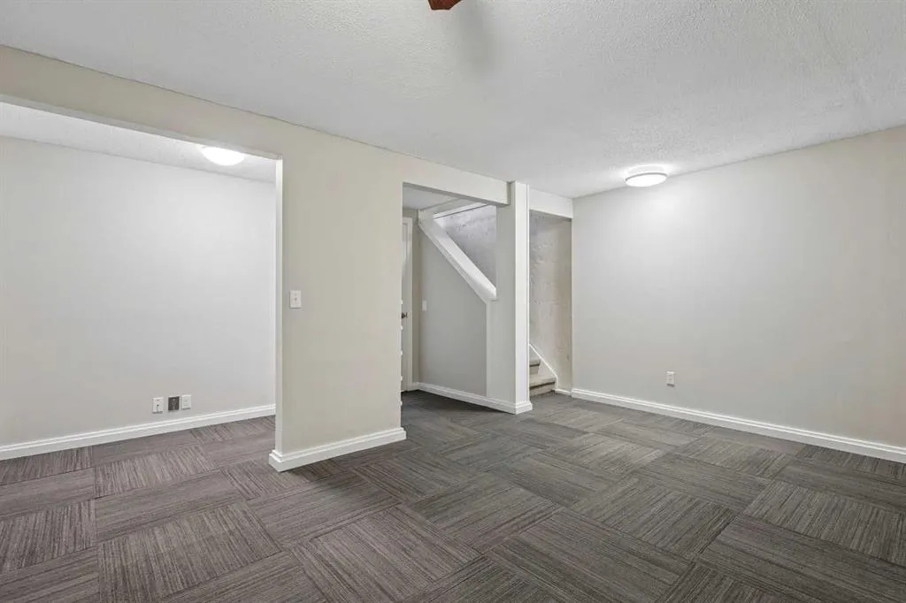 330 Canterbury Drive SW #34