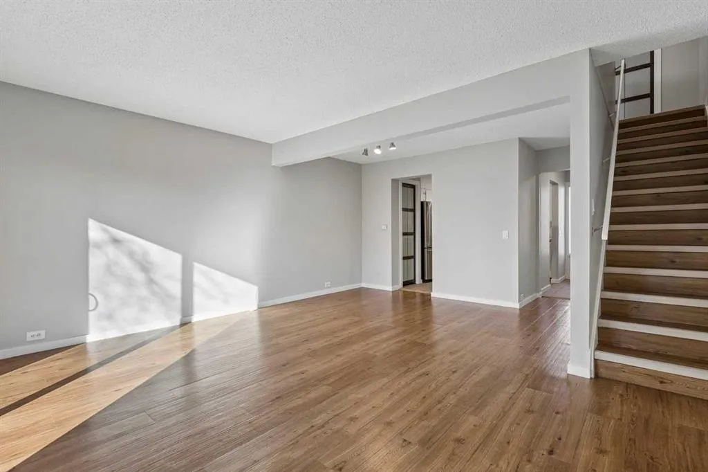330 Canterbury Drive SW #34
