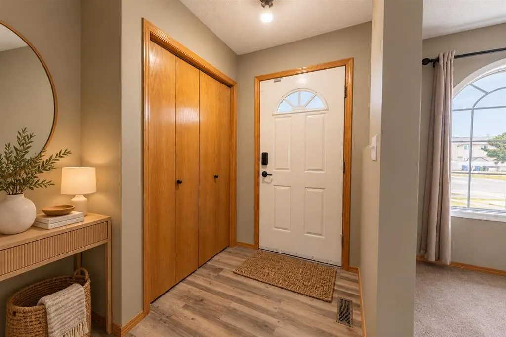 16 Davis Close