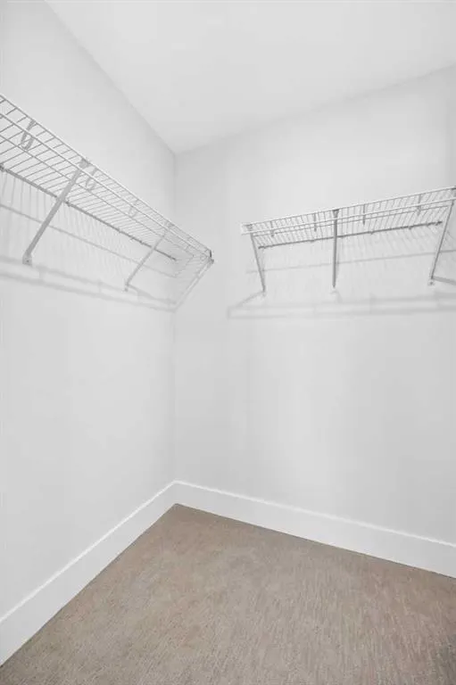 2453 Creeker Lane