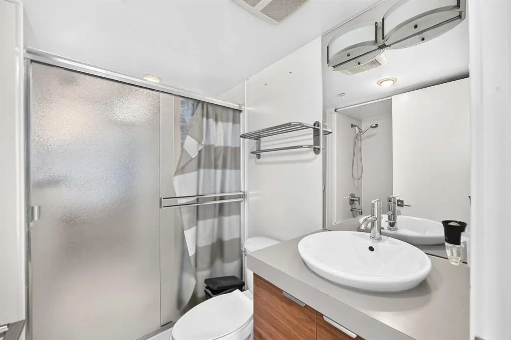 1110 11 Street SW #304