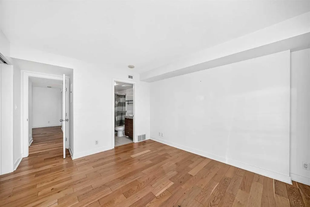 1110 11 Street SW #304