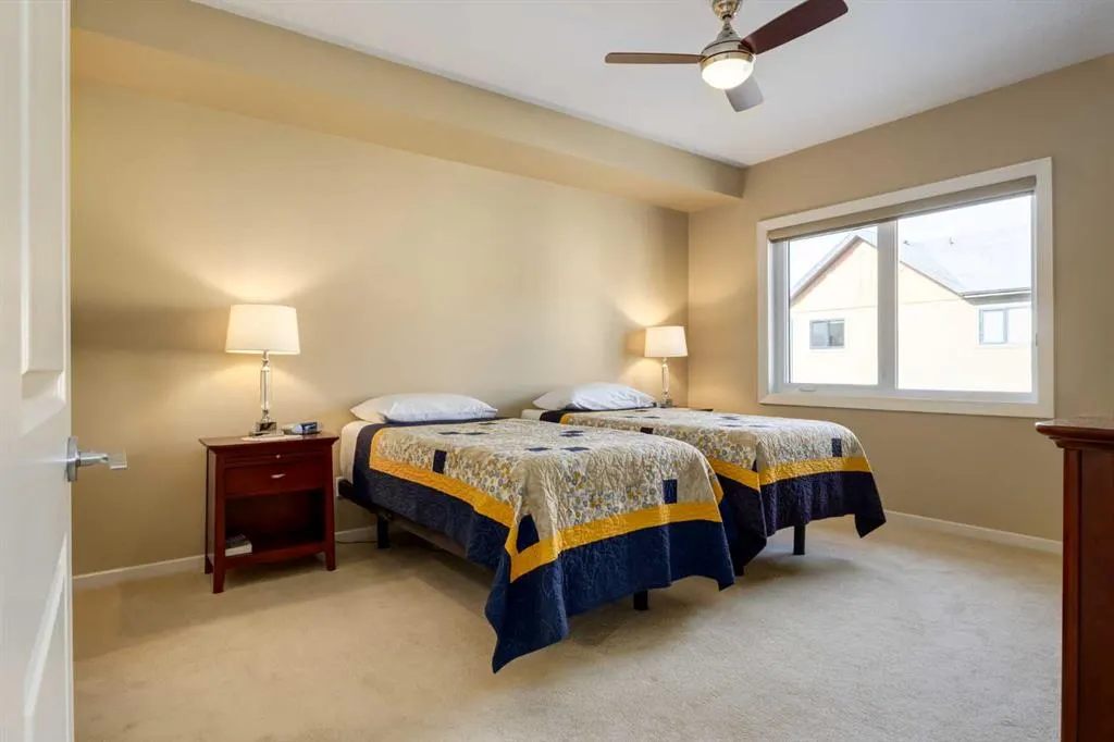103 Valley Ridge Manor NW #204