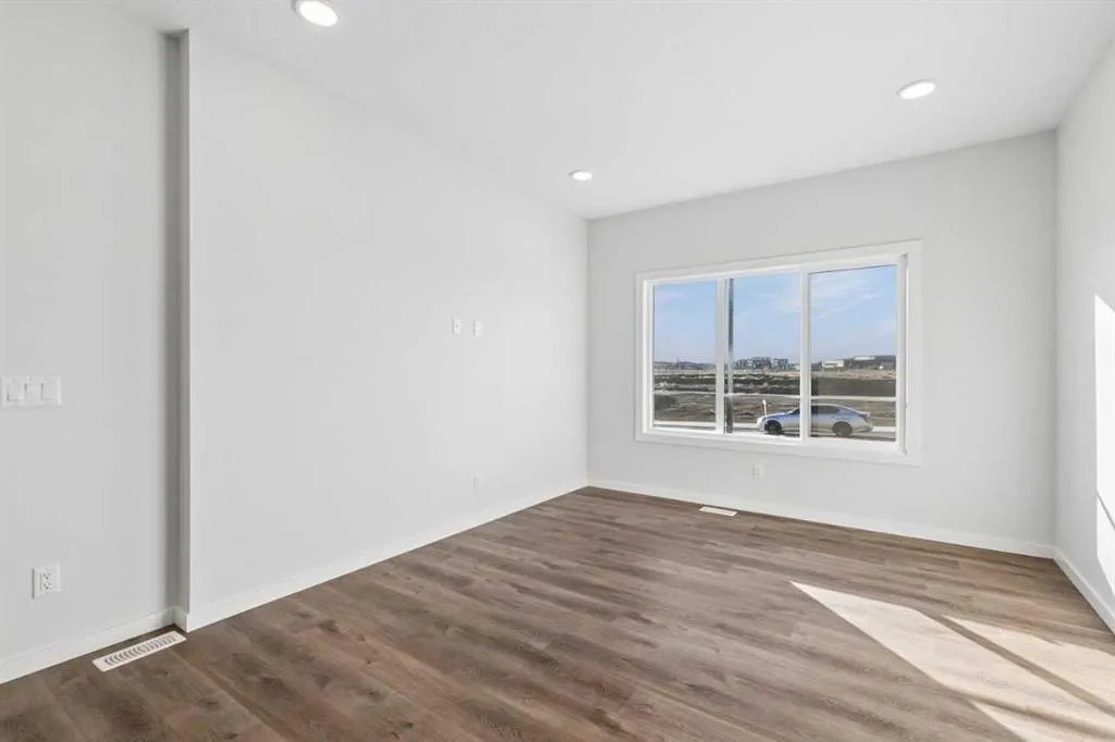 210 Heartwood Parade SE