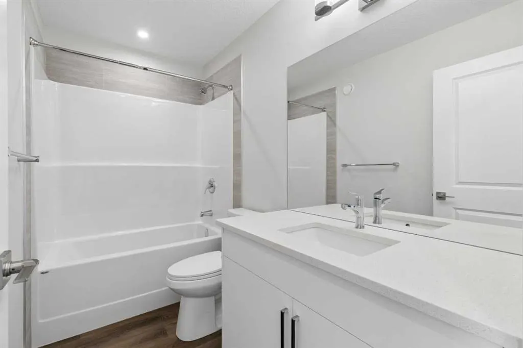 210 Heartwood Parade SE