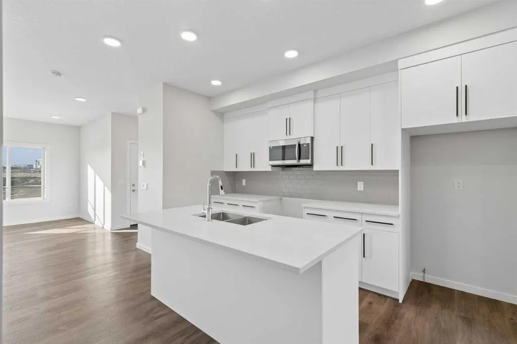 210 Heartwood Parade SE