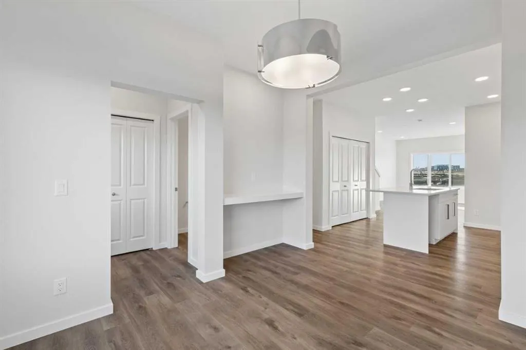 210 Heartwood Parade SE