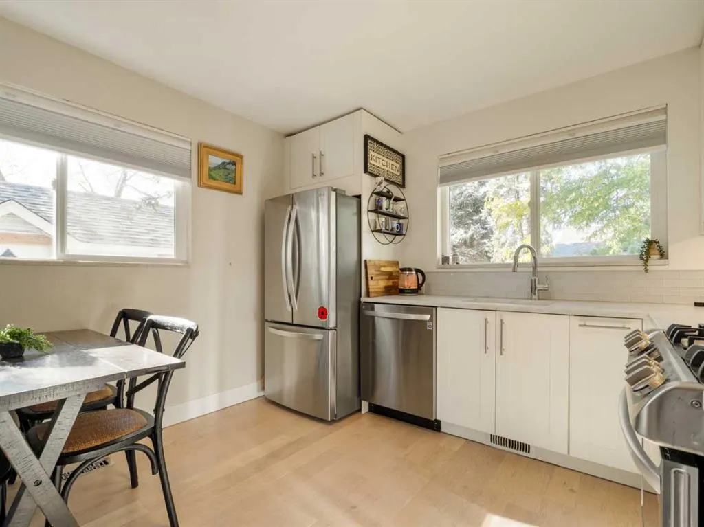 1306 9 Street N