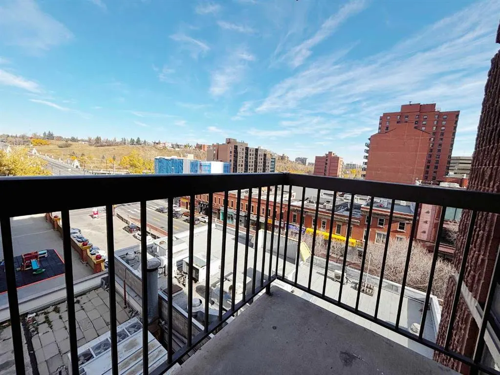 108 3 Avenue SW #706