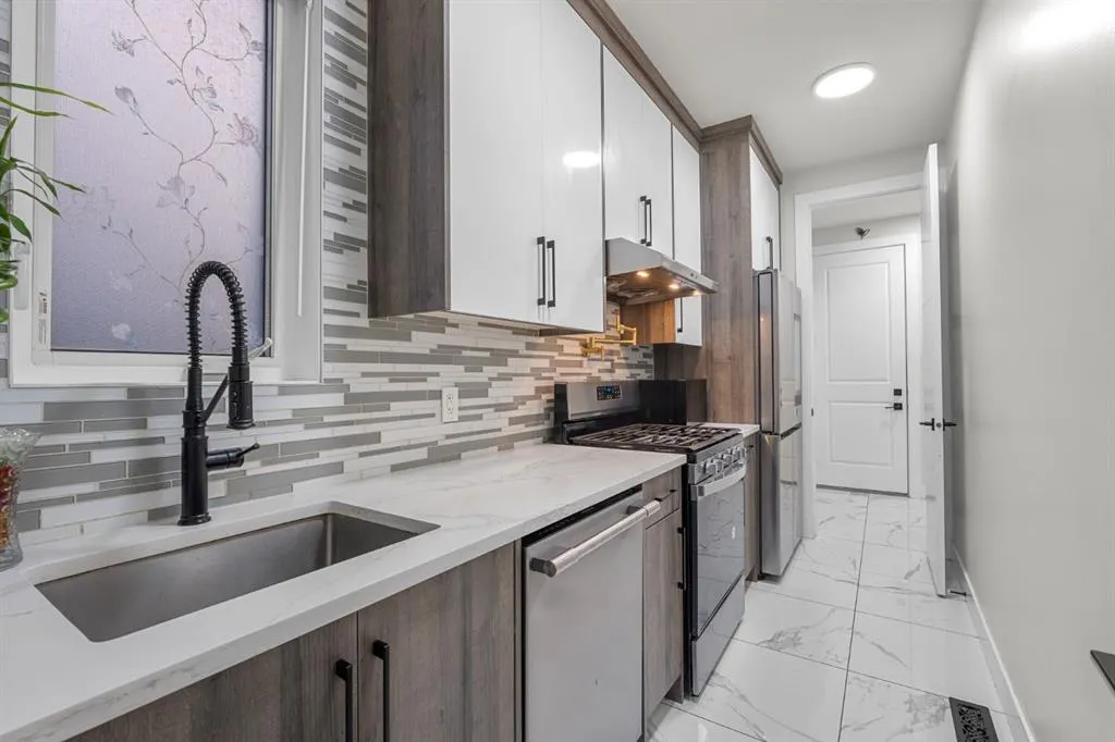 45 Waterford Terrace W