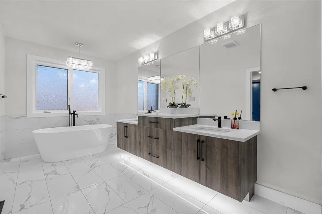 45 Waterford Terrace W