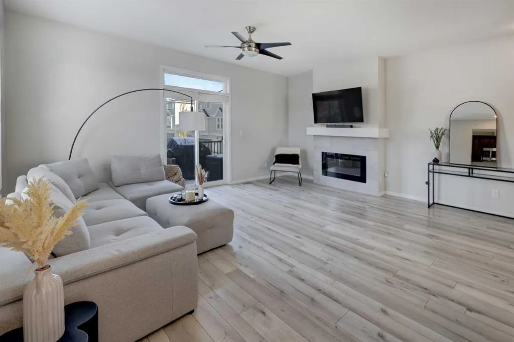 204 South Point Park SW