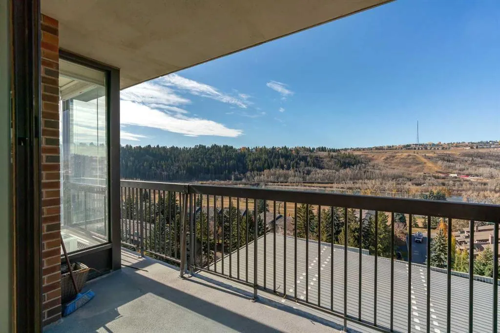 145 Point Drive NW #1108