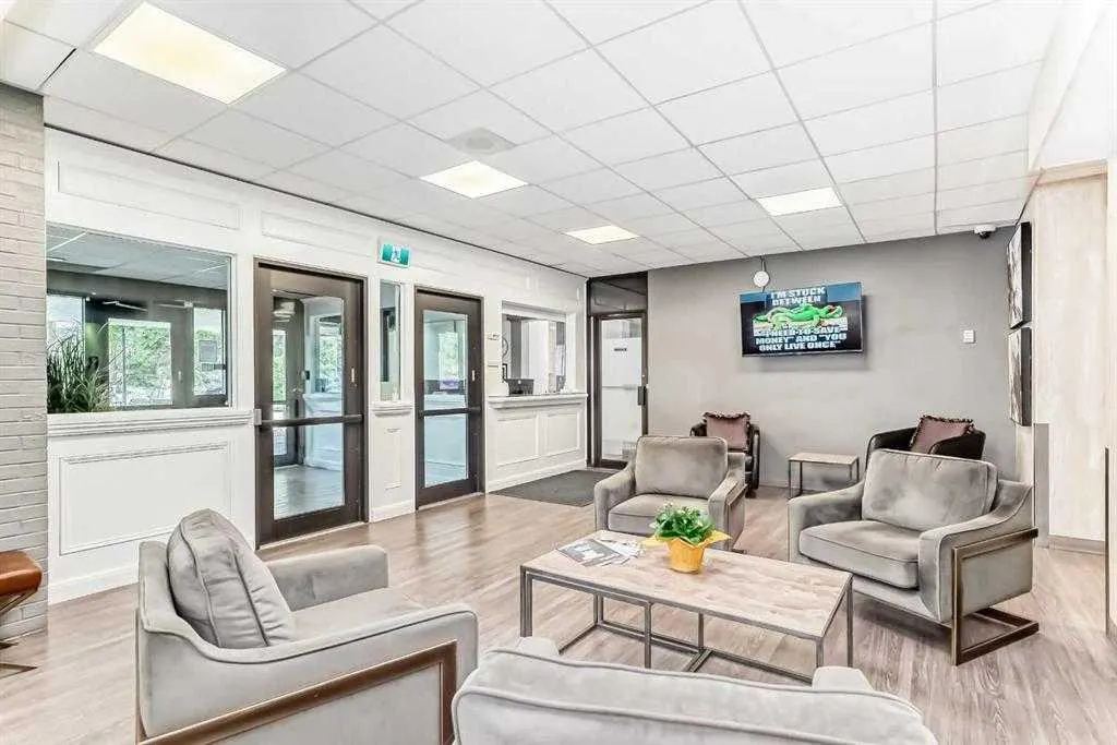 145 Point Drive NW #1108
