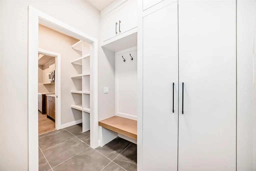 4 Heritage Mews