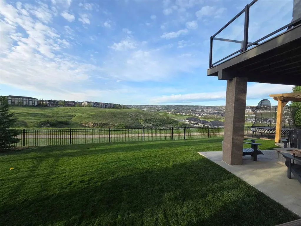 32 Evansborough Hill NW