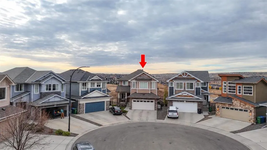 32 Evansborough Hill NW