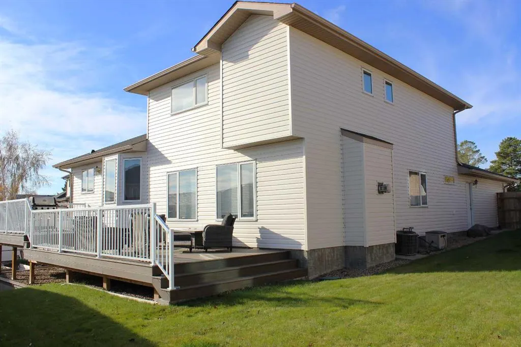 87 Parkland Close E