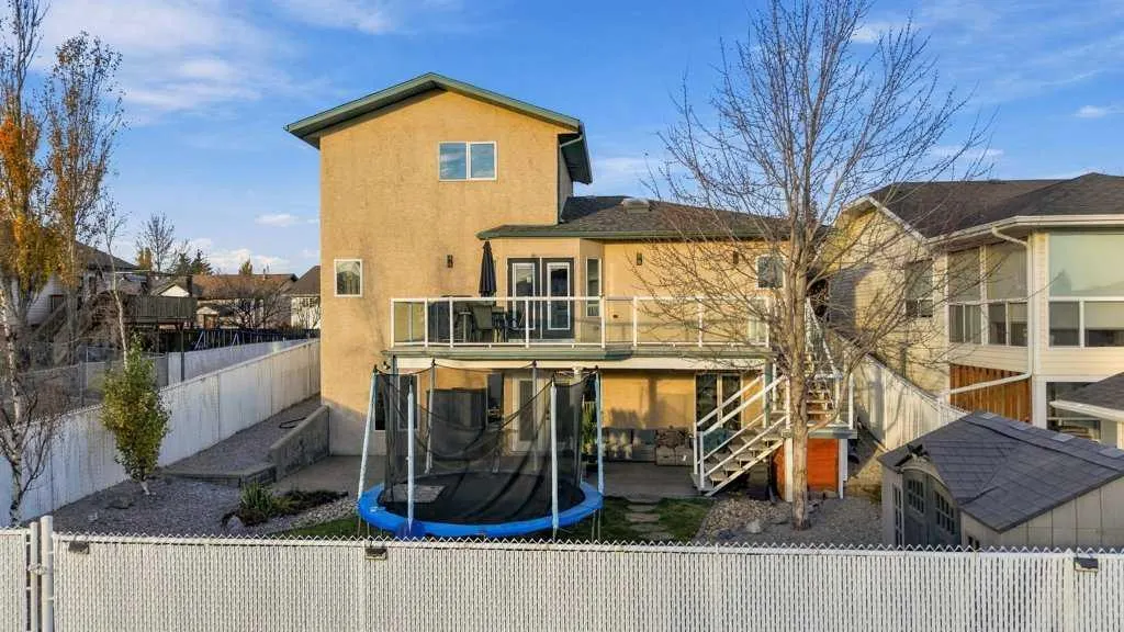 72 Darling Crescent