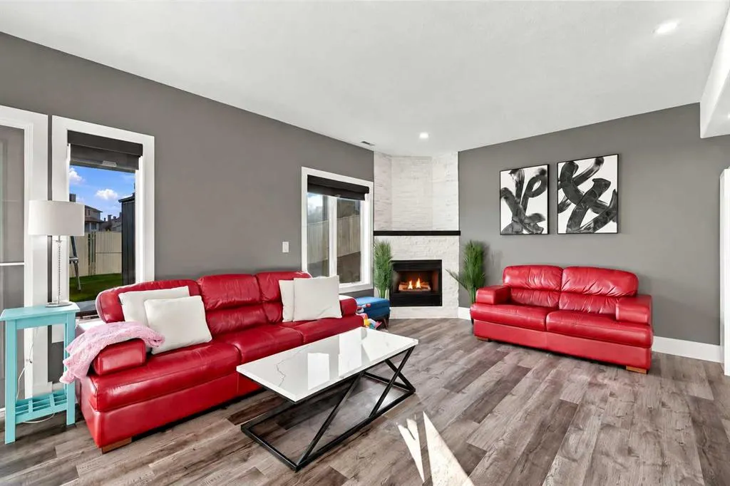 72 Darling Crescent