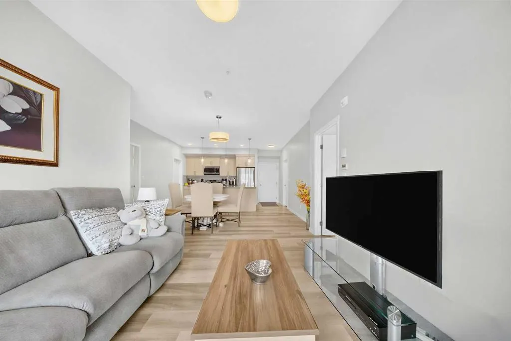 220 Seton Grove SE #1211