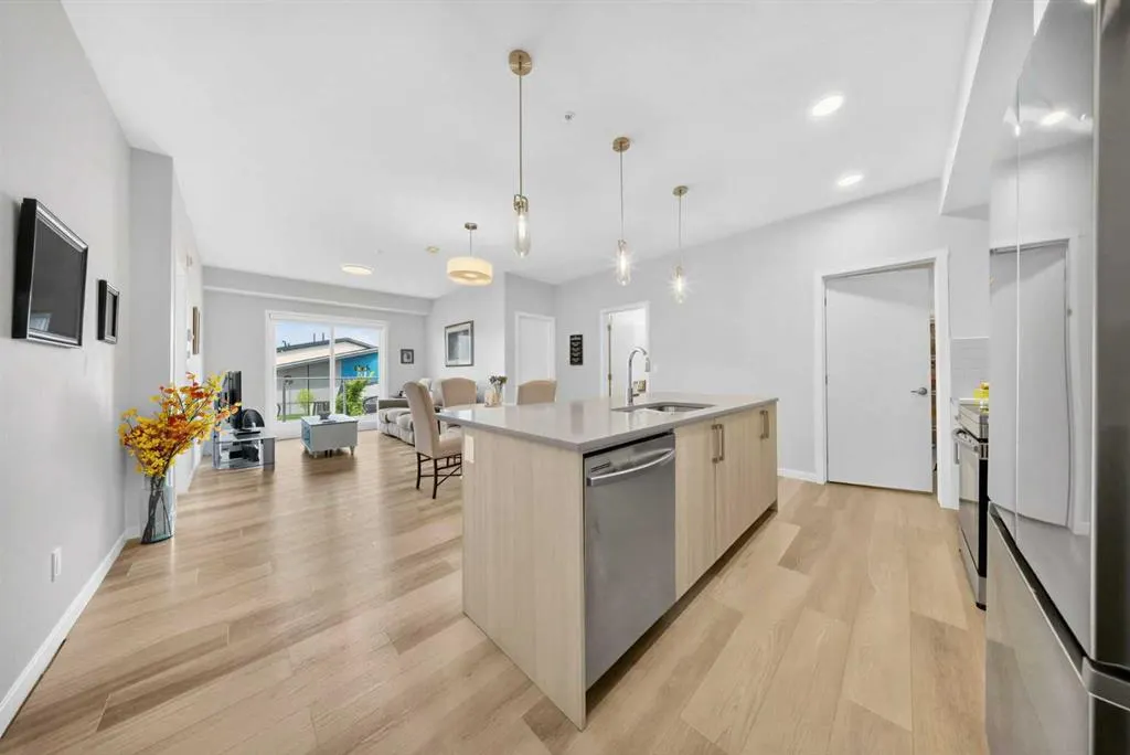 220 Seton Grove SE #1211