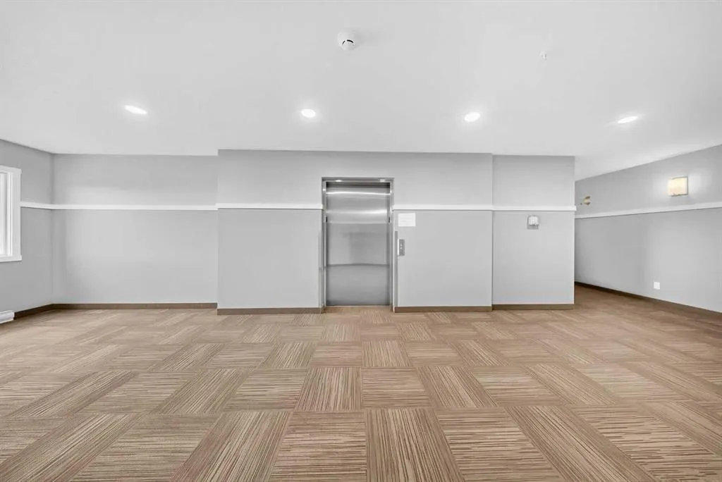 220 Seton Grove SE #1211