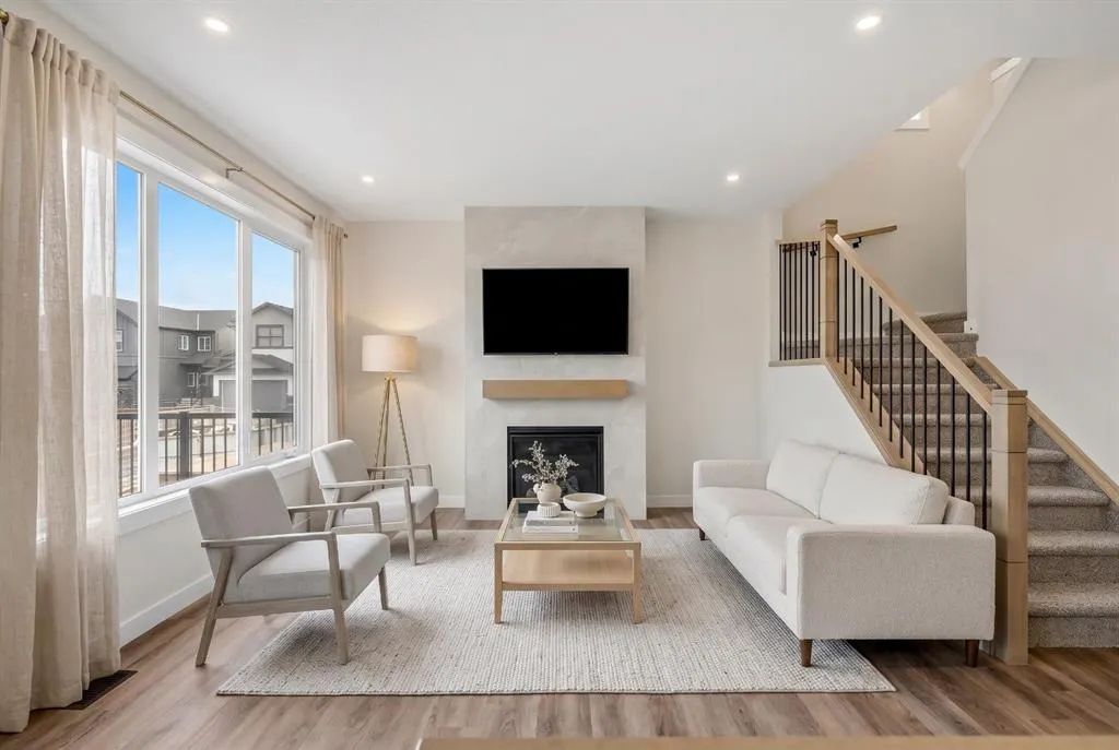 125 Quartz Crescent