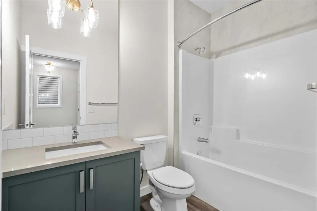 125 Quartz Crescent