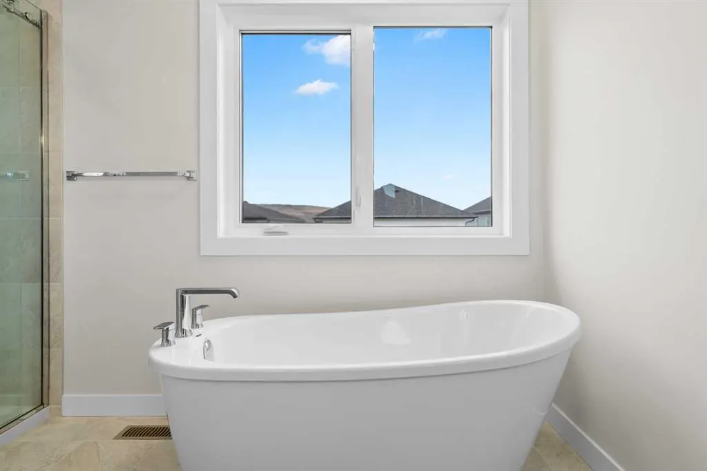 125 Quartz Crescent