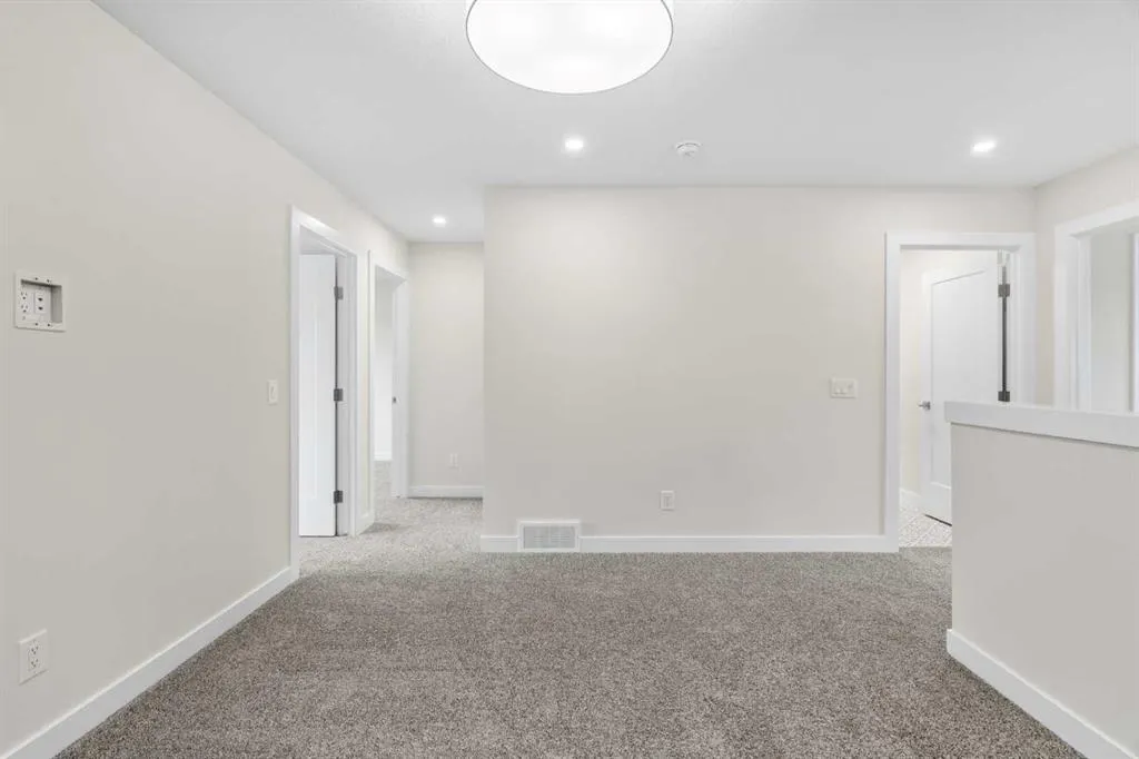 125 Quartz Crescent