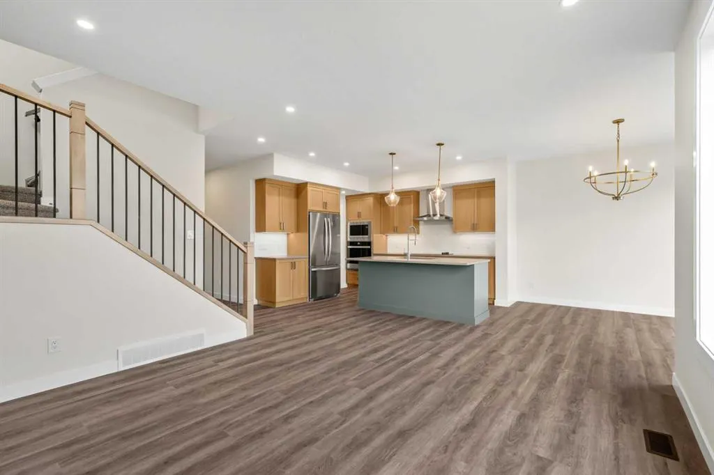 125 Quartz Crescent
