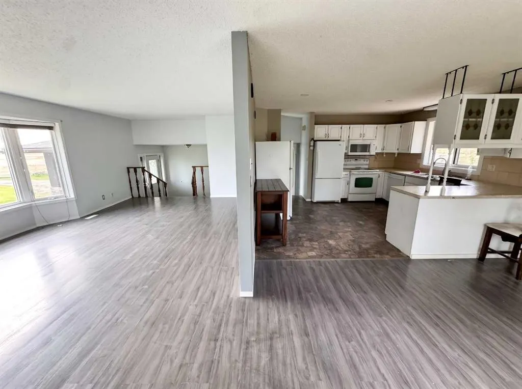 142041 200 Range Road ##26