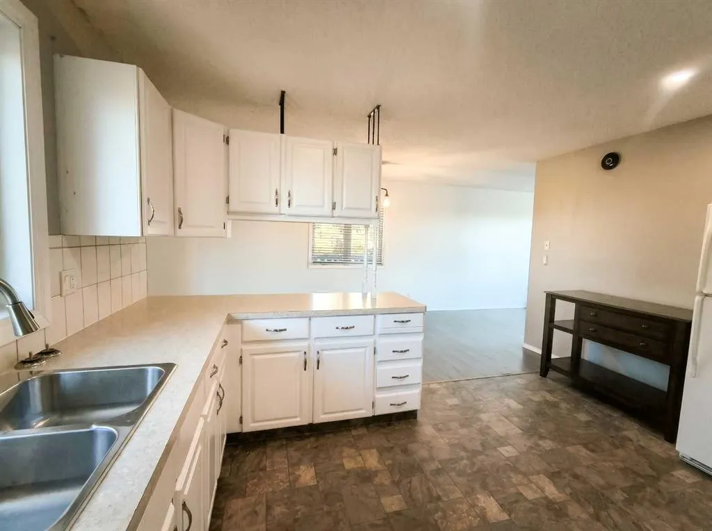 142041 200 Range Road ##26