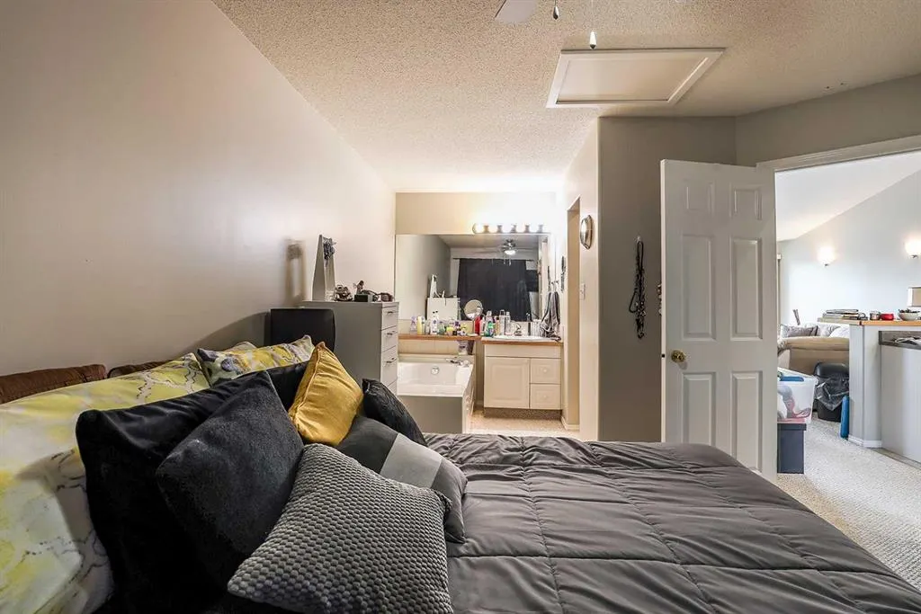 20 Taylor Mews SE