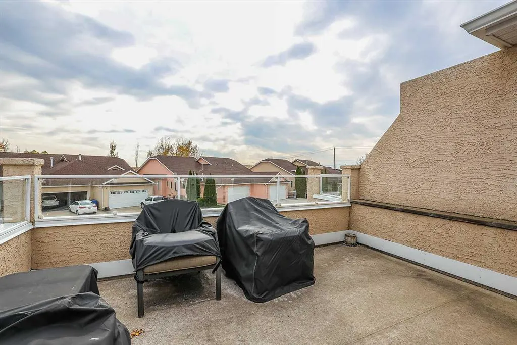 20 Taylor Mews SE