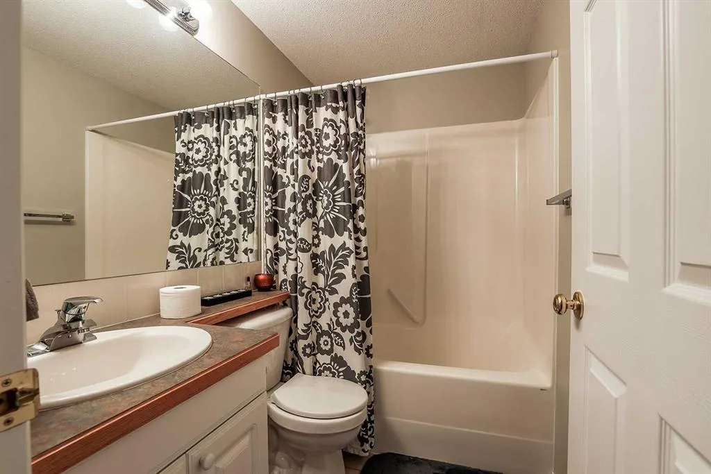 20 Taylor Mews SE