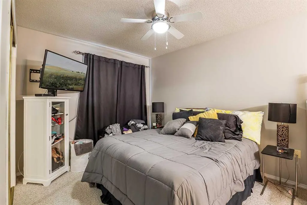 20 Taylor Mews SE