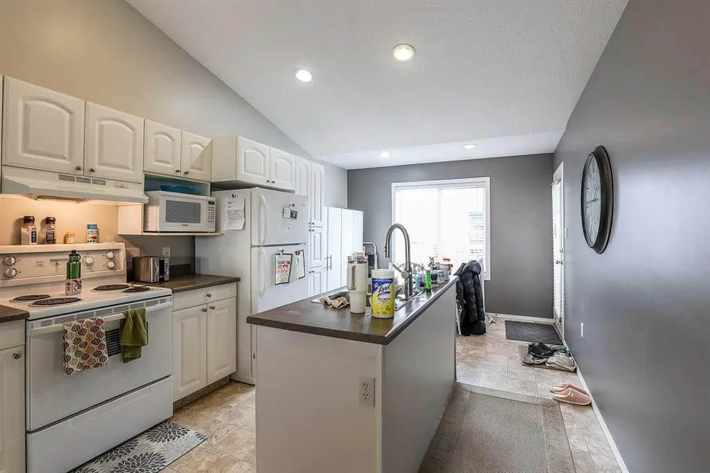 20 Taylor Mews SE