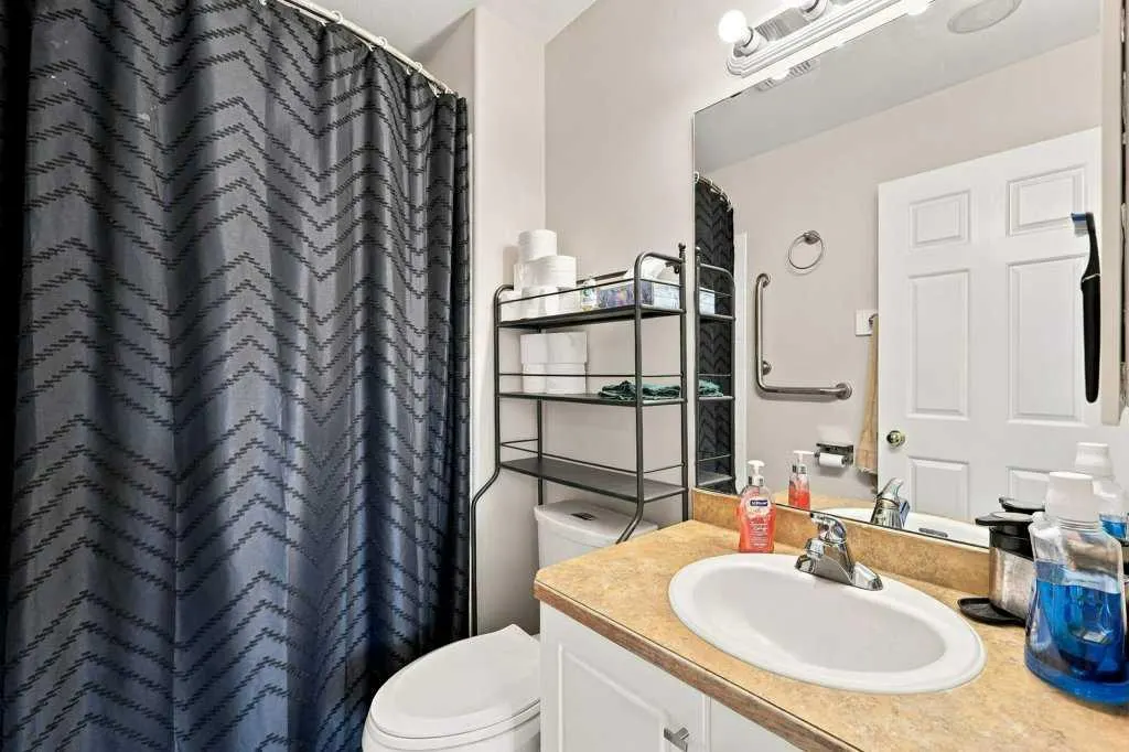 73 Addington Drive #16